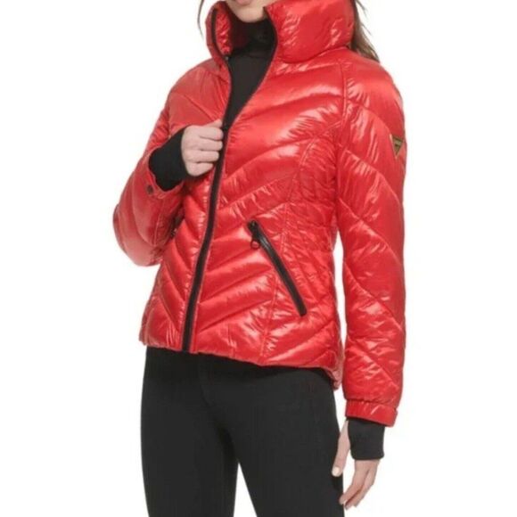 GUESS Women's Quilted Red Chevron Packable Zip Puffer Jacket Coat 22QMP180, Sz M - Picture 3 of 11